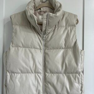 Aritzia puffer